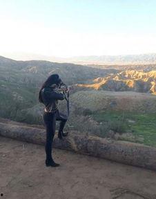 打猎捕鱼采山货，养活弟弟妹妹,一家人的自给自足生活  第2张